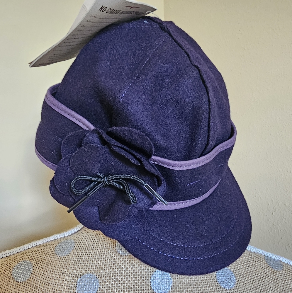 Stormy Kromer Petal Pusher Hat Purple Size 6 7/8 New NWT